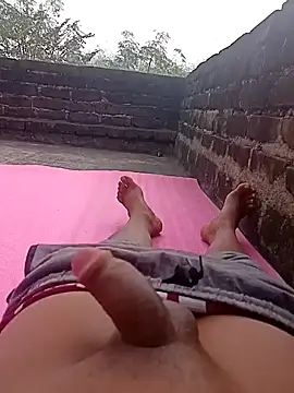 Snapshot of Tanker_95 chatting on January 5, 2025, 4:58 am Tanker 95 online show from January 5, 2025, 4:58 am