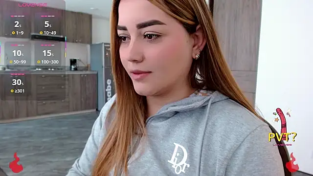 Lucia star   online show from November 29, 2025, 3:48 pm