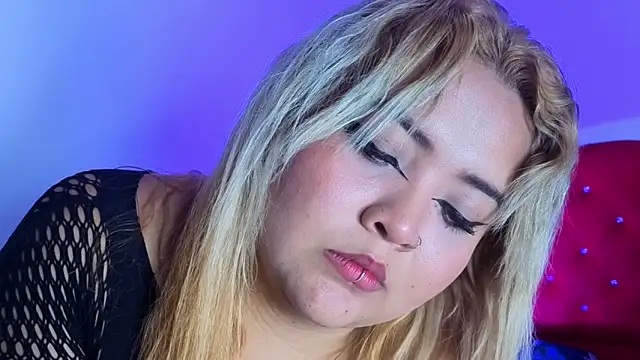 Snapshot of Agatha_humidity chatting on January 9, 2026, 6:05 am Agatha humidity online show from January 9, 2026, 6:05 am