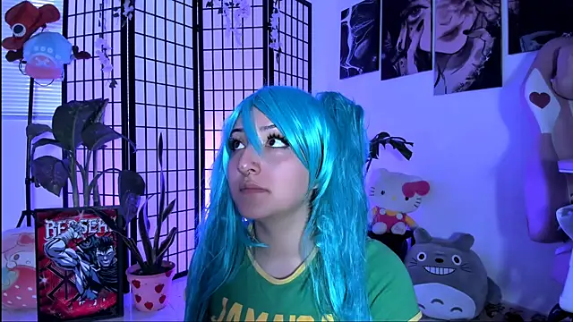 julyana  online show from October 29, 2025, 4:09 pm