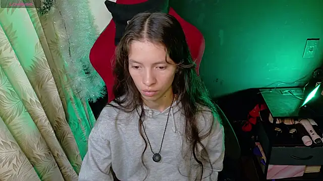 sweetdam12 online show from February 16, 2026, 8:27 pm