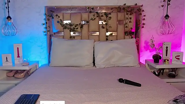 Snapshot of GigiVolkova chatting on December 18, 2025, 8:04 pm GigiVolkova online show from December 18, 2025, 8:04 pm