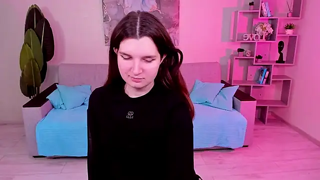 Snapshot of BonneyLove chatting on January 14, 2025, 8:37 pm BonneyLove online show from January 14, 2025, 8:37 pm