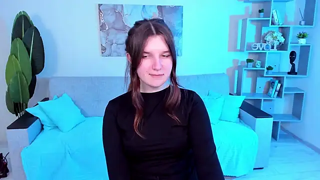 Snapshot of BonneyLove chatting on January 18, 2025, 6:32 pm BonneyLove online show from January 18, 2025, 6:32 pm