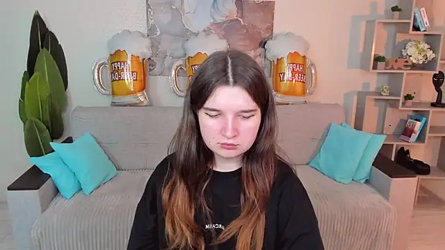 Snapshot of BonneyLove chatting on September 24, 2025, 5:38 pm BonneyLove online show from September 24, 2025, 5:38 pm