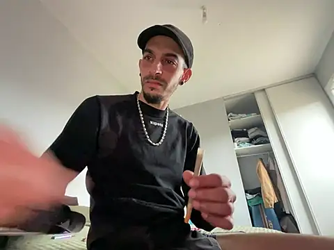 Rebeu313 online show from April 1, 2026, 1:41 pm