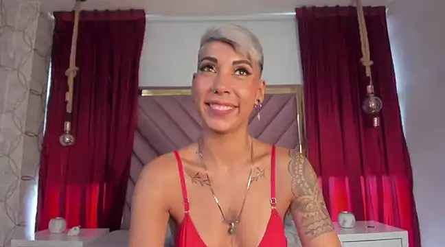 Snapshot of MiaMorgan_ chatting on February 16, 2025, 5:15 pm MiaMorgan online show from February 16, 2025, 5:15 pm