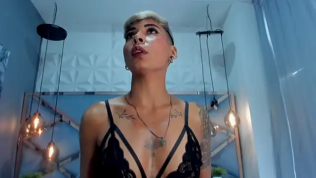 Snapshot of MiaMorgan_ chatting on March 3, 2025, 4:35 pm MiaMorgan online show from March 3, 2025, 4:35 pm