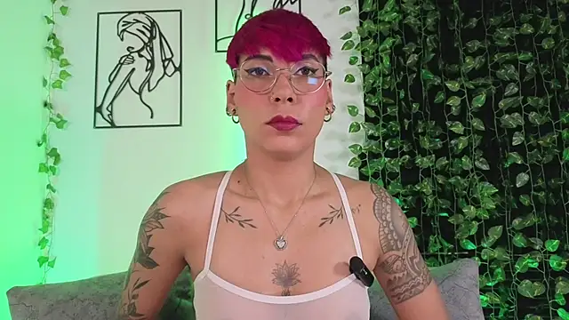 MiaMorgan  online show from January 9, 2026, 2:42 pm