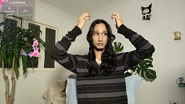 skyyfoxpraga online show from February 13, 2026, 1:18 pm