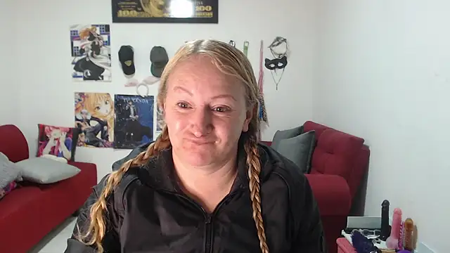 emperabigbootybigass online show from September 22, 2025, 12:18 pm