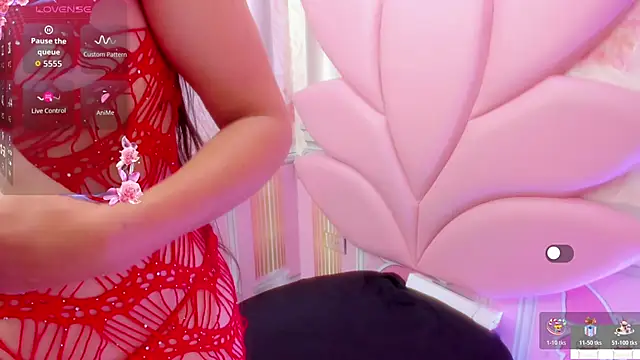 samy  milf online show from November 29, 2025, 2:09 pm