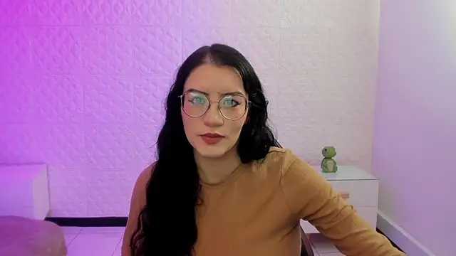 Violetaa diazz online show from March 19, 2026, 9:30 pm