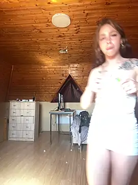 Snapshot of Katherinabby33 chatting on March 18, 2025, 11:41 am Katherinabby33 online show from March 18, 2025, 11:41 am