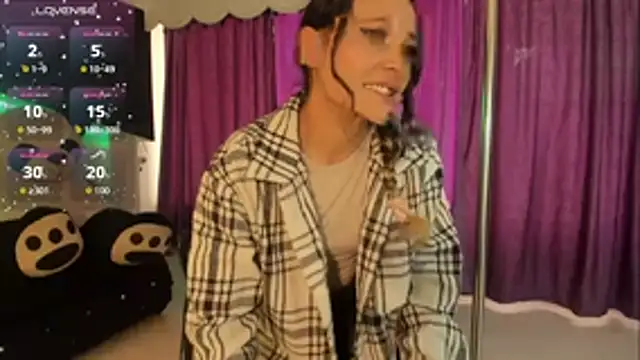 Snapshot of Coral_Gibson chatting on November 2, 2025, 1:24 pm Coral Gibson online show from November 2, 2025, 1:24 pm