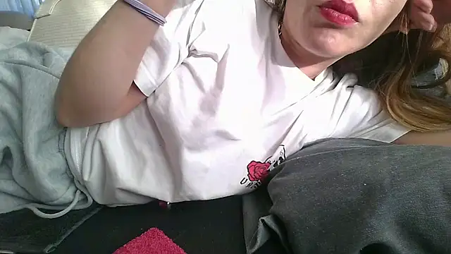 KarolinaReaper online show from February 3, 2025, 2:13 pm