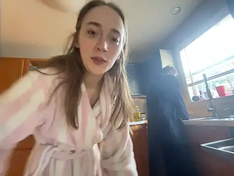 Maxinebabyyy online show from March 12, 2025, 1:30 pm