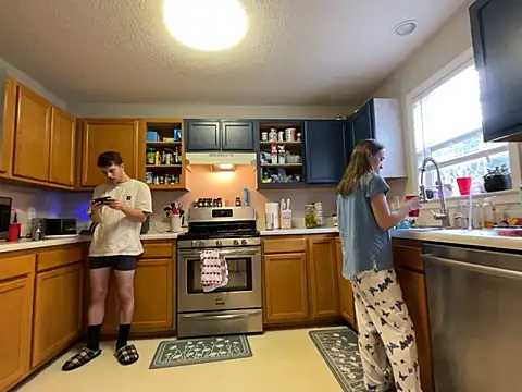 Maxinebabyyy online show from March 17, 2025, 2:01 pm