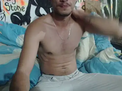 Snapshot of roystonee01 chatting on September 9, 2025, 9:42 am roystonee01 online show from September 9, 2025, 9:42 am