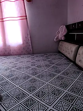 santurmom online show from November 10, 2025, 5:28 am