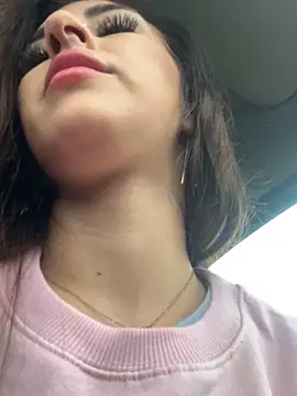 SashaBelle  online show from November 19, 2025, 7:08 am