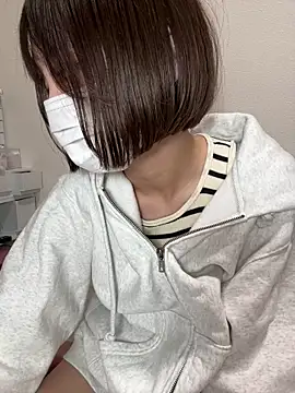 -x MIU x online show from January 19, 2025, 10:06 am