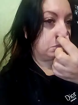 Snapshot of Veronica-Celie chatting on December 19, 2024, 12:45 pm Veronica-Celie online show from December 19, 2024, 12:45 pm