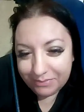 Snapshot of Veronica-Celie chatting on January 1, 2025, 5:33 pm Veronica-Celie online show from January 1, 2025, 5:33 pm