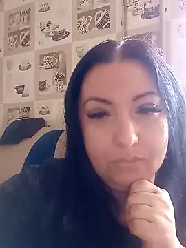 Snapshot of Veronica-Celie chatting on January 29, 2025, 12:24 pm Veronica-Celie online show from January 29, 2025, 12:24 pm