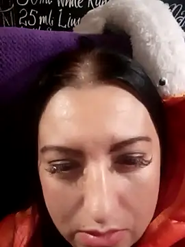 Snapshot of Veronica-Celie chatting on October 22, 2025, 8:52 pm Veronica-Celie online show from October 22, 2025, 8:52 pm