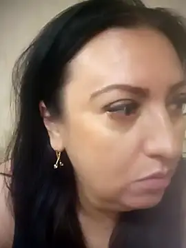 Snapshot of Veronica-Celie chatting on July 7, 2026, 9:19 pm Veronica-Celie online show from July 7, 2026, 9:19 pm