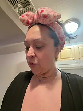 AlyssiaAmoreXO online show from March 13, 2026, 3:18 pm