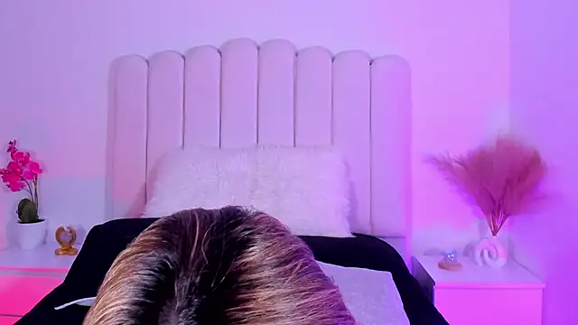 Sarajonnes online show from March 14, 2025, 11:53 pm