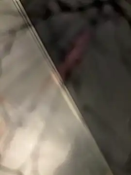 lescro95  online show from October 12, 2025, 7:02 pm