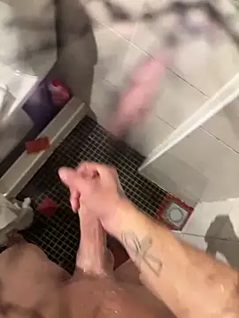 lescro95  online show from December 5, 2025, 4:14 pm