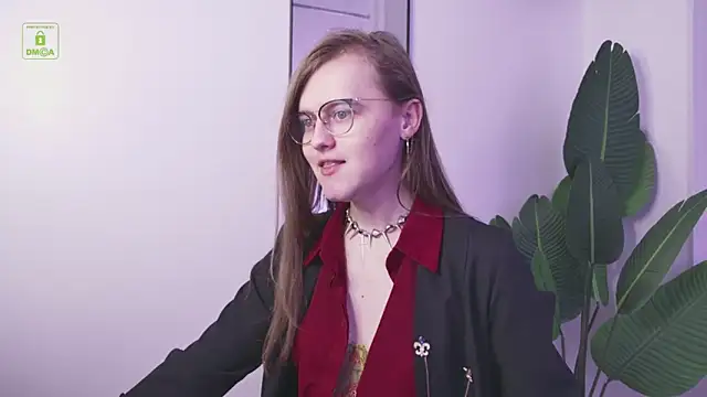 YukoFanee online show from November 20, 2025, 8:19 pm