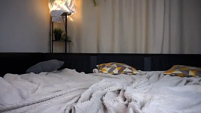 AlthenaBramblett online show from December 8, 2024, 7:22 pm