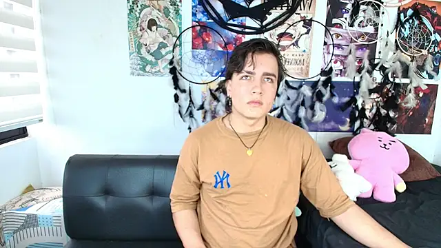 lukashollow  online show from October 10, 2025, 2:05 pm