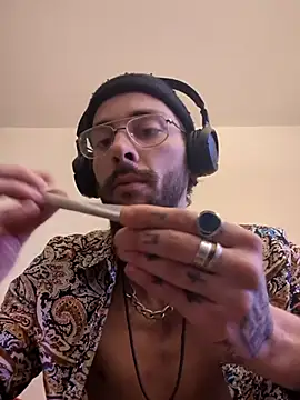 casualtimepassenger online show from February 20, 2025, 12:47 pm