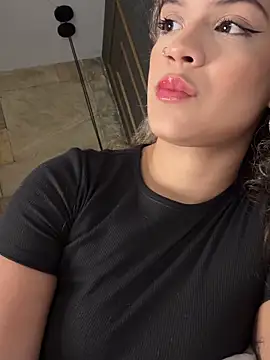 Alisha-Bond online show from June 11, 2026, 12:32 am