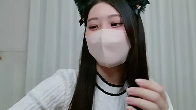 Snapshot of yuki_room chatting on September 24, 2025, 1:14 pm yuki room online show from September 24, 2025, 1:14 pm