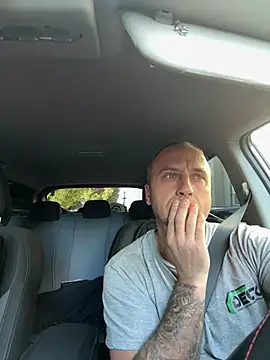 Lecatore80 online show from April 8, 2026, 3:45 pm