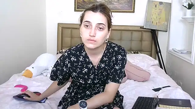 Snapshot of Iren chatting on June 30, 2026, 1:56 pm Iren online show from June 30, 2026, 1:56 pm