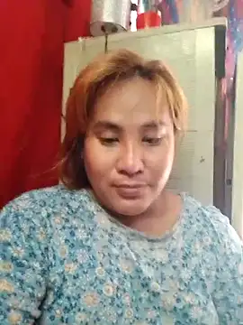 Snapshot of UrAmazingCassy chatting on October 2, 2025, 3:02 am UrAmazingCassy online show from October 2, 2025, 3:02 am