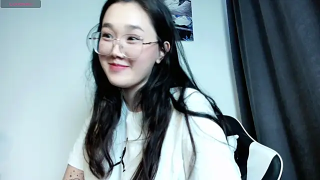 Jennatyan online show from February 18, 2025, 11:33 am