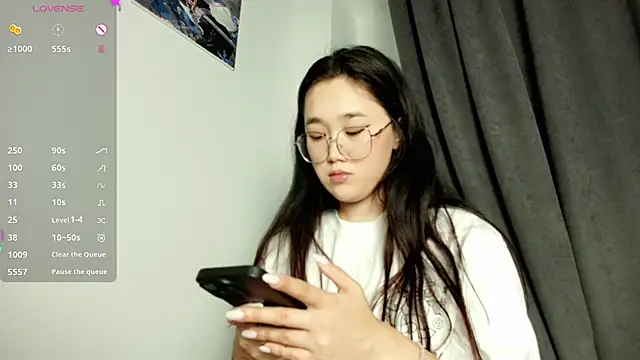 Jennatyan online show from March 6, 2025, 2:40 pm