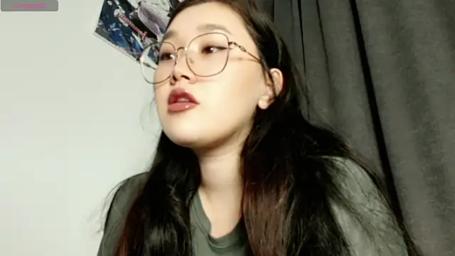 Jennatyan online show from March 16, 2025, 3:28 pm