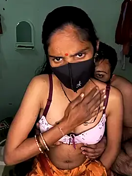 cute simmy0 online show from December 27, 2024, 3:37 pm