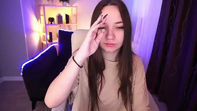 ElysLunar online show from January 8, 2025, 7:03 am