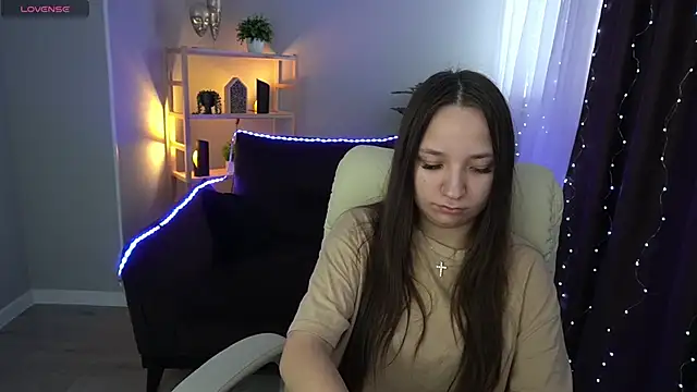 ElysLunar online show from January 9, 2025, 6:17 am